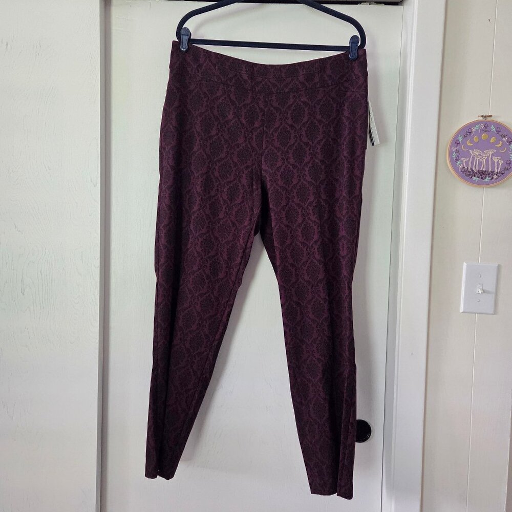 NWT Investments 16S The Park Ave Fit Modern Straight Pant Damask Pull-On